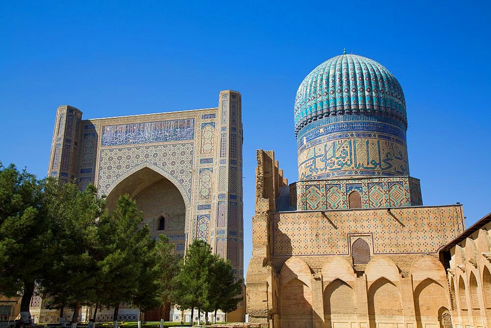 Bibi Khanym Mosque, Built 1399-1405, Samarkand, Uzbekistan