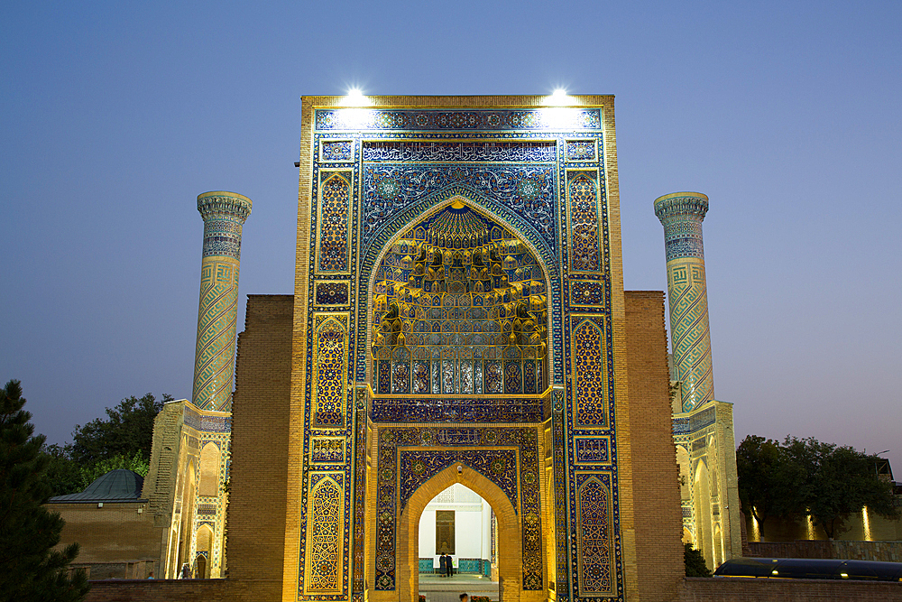 Evening, Gur-E-Amir Complex (Mausoleum), Built 1403, Burial Site of Amir Temir, Samarkand, Uzbekistan