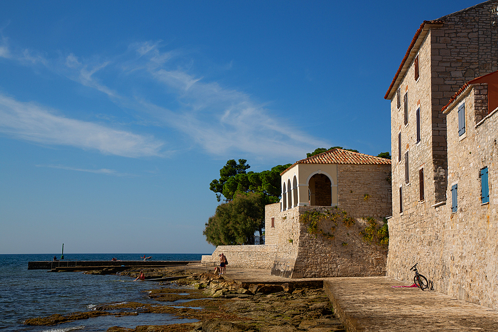 Belvedere Historical Site, dating from 1649, Old Town, Novigrad, Croatia, Europe