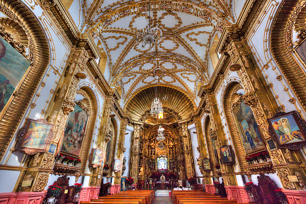 Interior, Basilica of Our Lady of Ocotlan, Tlaxcala City, Tlaxcal State, Mexico, North America