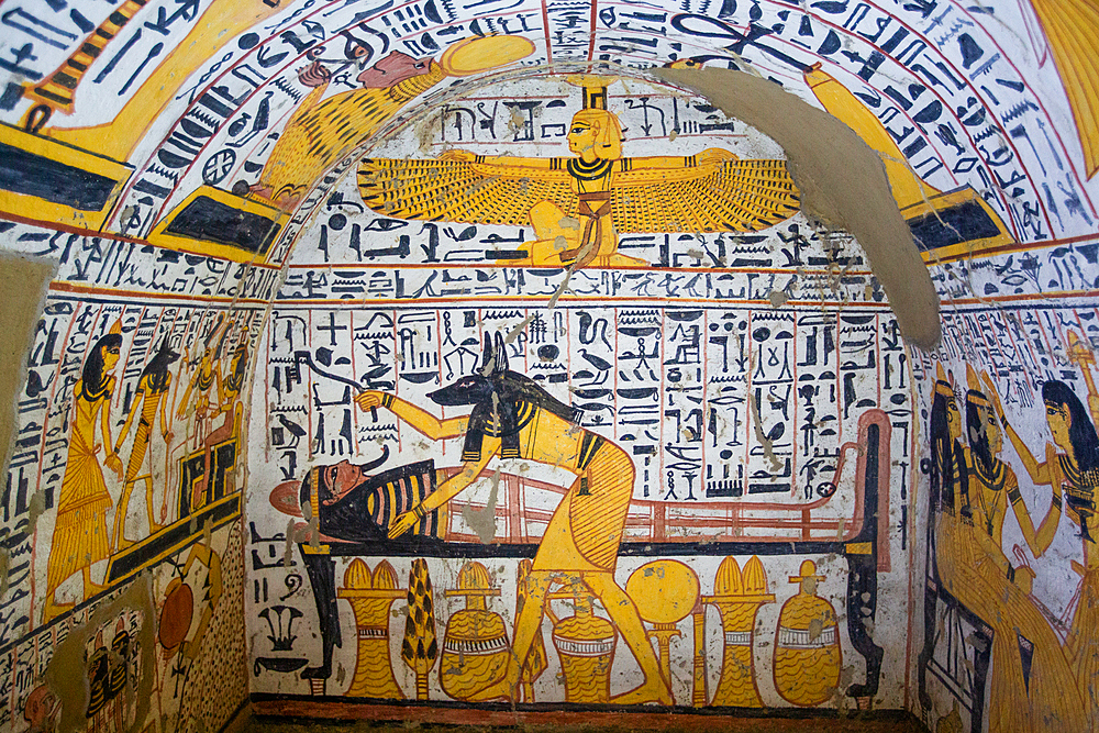 Wall painting of the God Anubis performing the Opening the Mouth Ritual on Pharaoh, Tomb of Nebenmaat, TT219, Deir el-Medina Tombs (Worker Tombs), Thebes, UNESCO World Heritage Site, Luxor, Egypt, North Africa, Africa