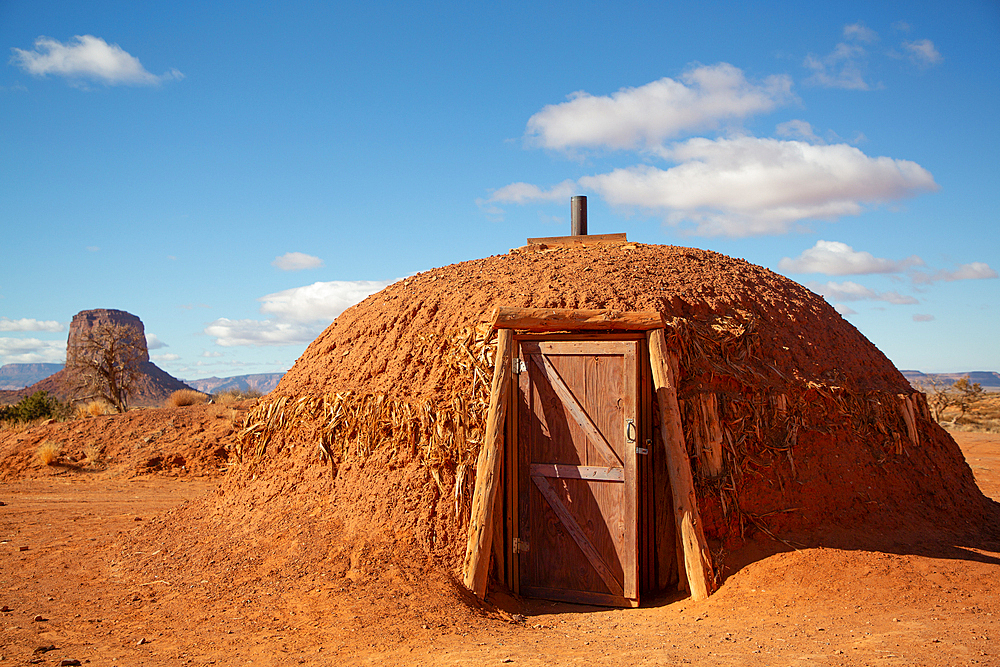 Navajo Hogan House, Monument Valley Navajo Tribal Park, Utah, USA