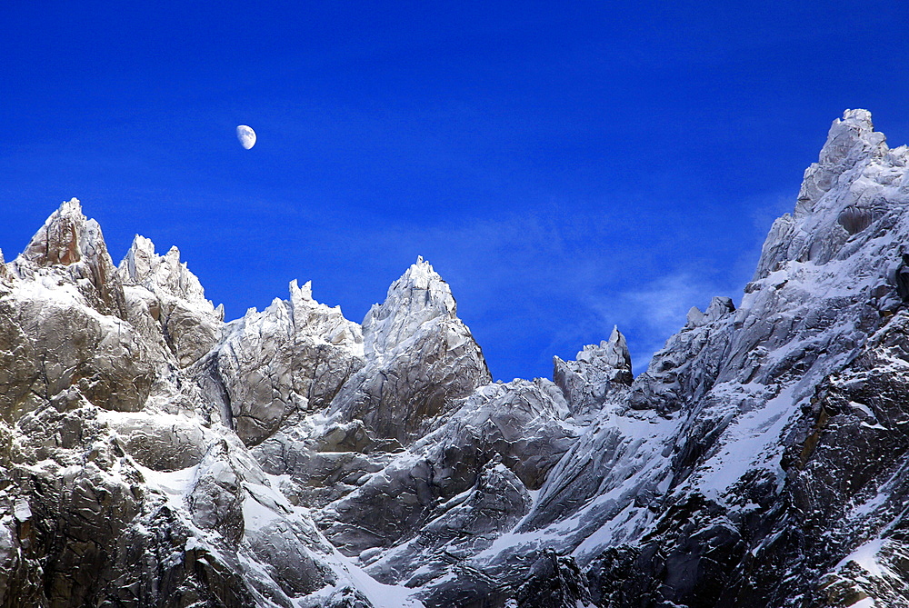 The Aiguille du Midi after three days of snowfall, Mont Blanc, French  Alps, France, Europe