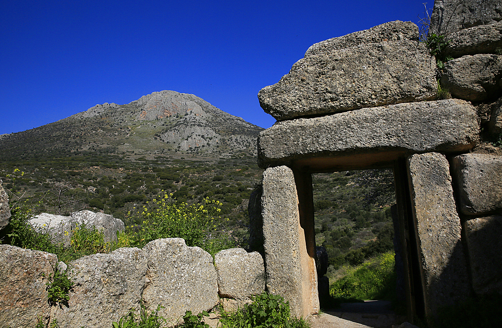 The ruins of the ancient city of Mycenae, UNESCO World Heritage Site, Peloponnese, Greece, Europe