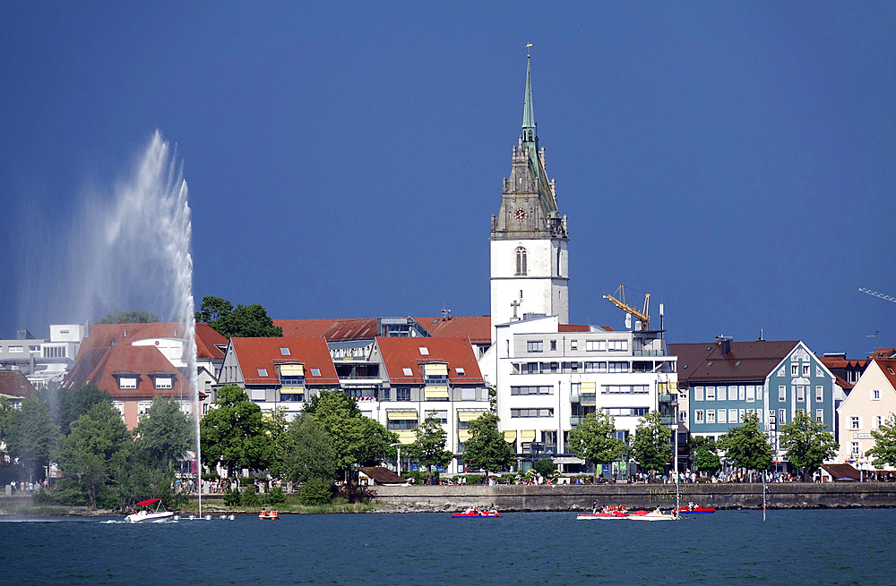 Friedrichshafen and Lake Konstanz (Laek Constance) (Bodensee), Baden-Wurttemberg, Germany, Europe