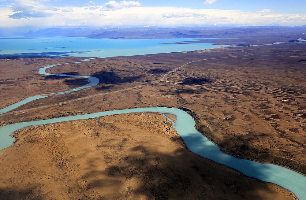 Santa Cruz river and Lago Argentino, Argentine Patagonia, Argentina, South America