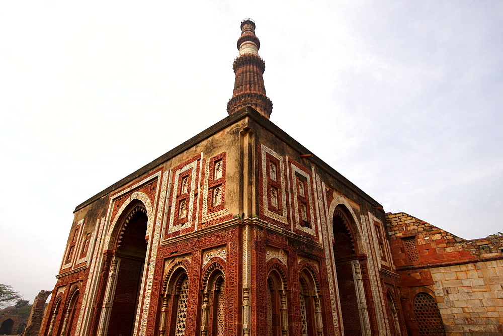 Qutab Minar, UNESCO World Heritage Site, Delhi, India, Asia