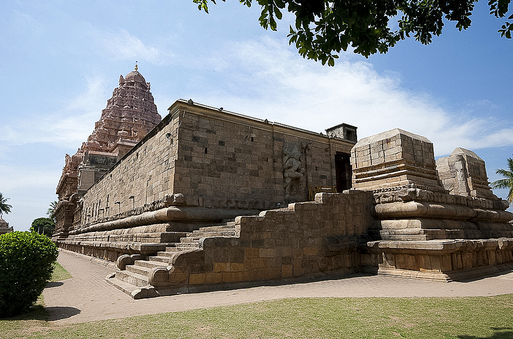 Entrance to Gangaikonda Cholapuram, built in the 11th century as the capital of the Chola dynasty in southern India, Tamil Nadu, India, Asia