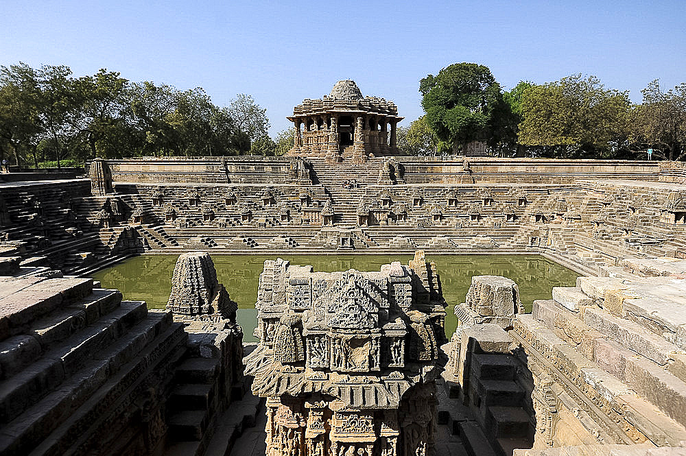 Modhera Sun Temple, built in 1026 to 1027, ornately carved in stone and dedicated to the solar deity Surya, Modhera, Mehsana district, Gujarat, India, Asia