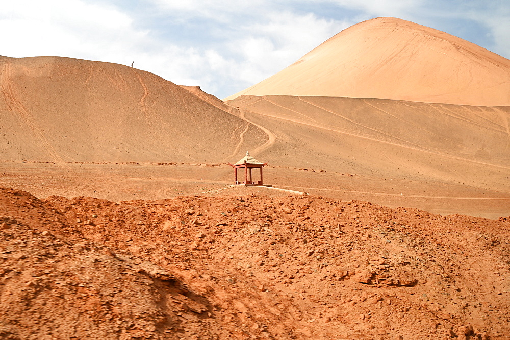 Shrine in the vast Taklamakan desert near Bezeklik, Xinjiang, China, Asia