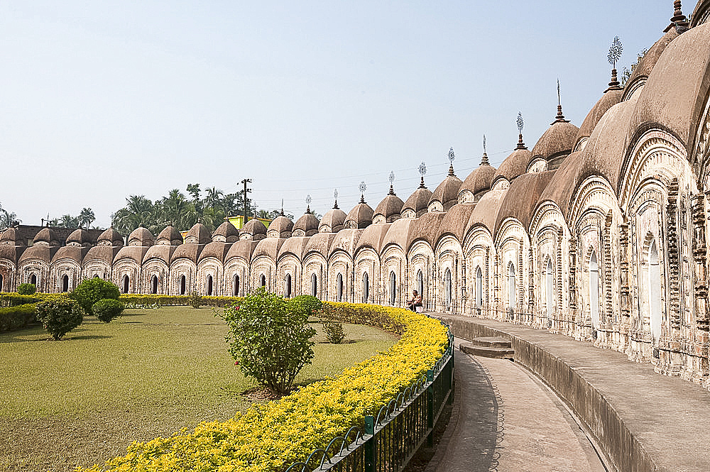 Outer ring of 108 Shiva temples built in two concentric circles by Maharaja Teja Chandra Bahadur in 1809, Kalna, West Bengal, India, Asia