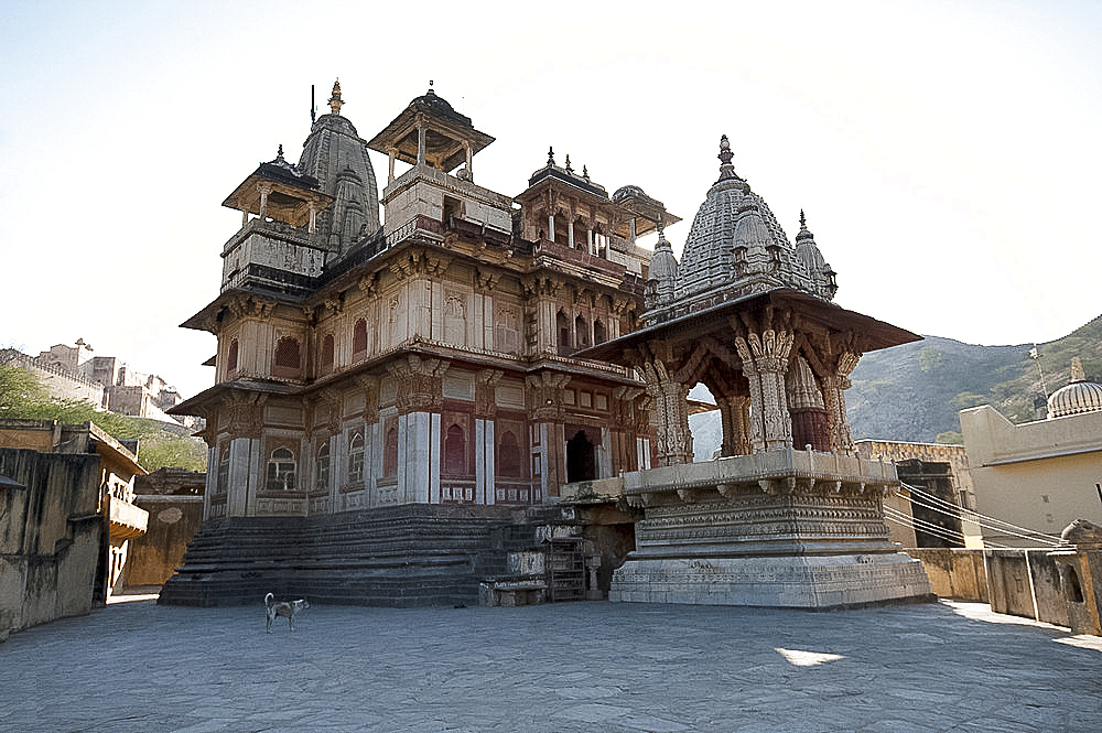 The Jagat Shiromani Hindu Temple, dedicated to Shiva, Krishna and Meera bhai, built between 1599 and 1608, Amer, Rajasthan, India, Asia