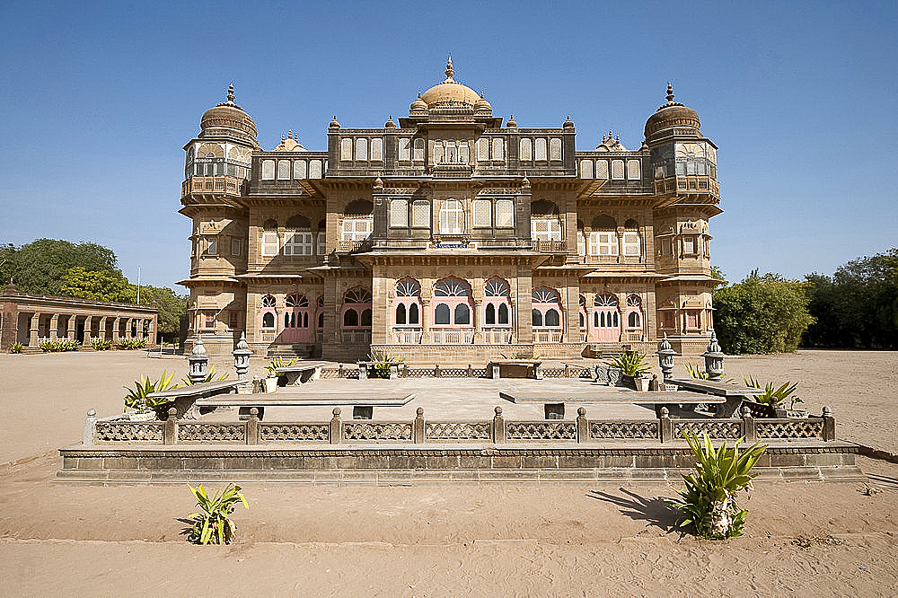 Vijay Vilas Palace, built from red sandstone for the Maharao of Kutch during the 1920s, Mandvi, Gujarat, India, Asia