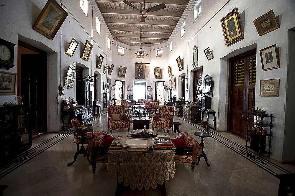 Sitting room in old Dhenkanal royal palace, unchanged for generations, Dhenkanal, Odisha, India, Asia