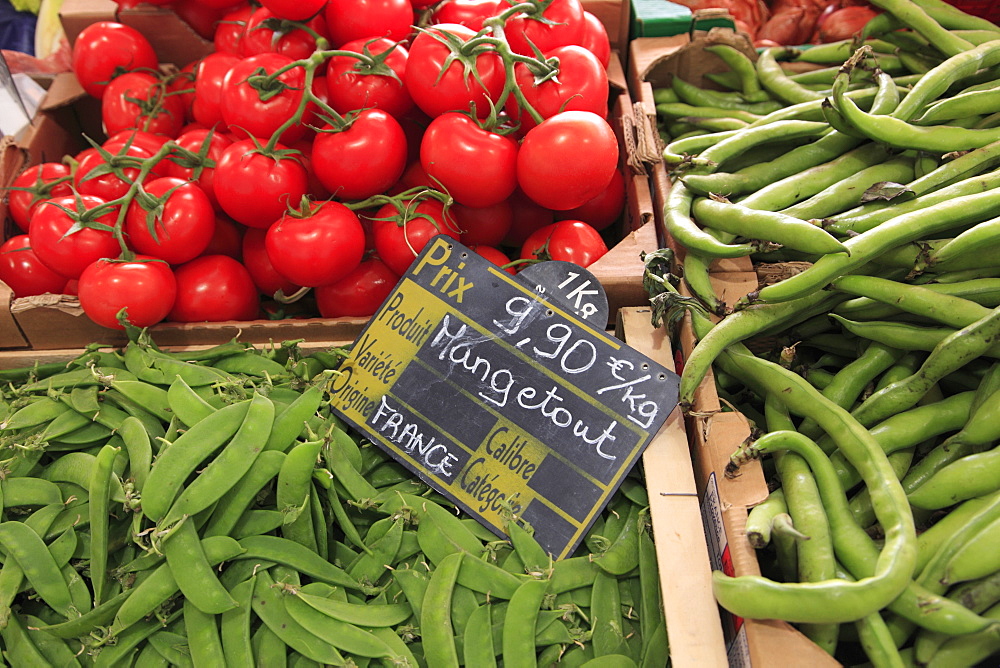 Marche Forville (Forville Market), Cannes, Alpes Maritimes, Cote d'Azur, French Riviera, Provence, France, Europe