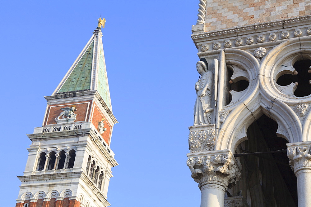 The Campanile and Doge's Palace, St. Mark's Square, Venice, UNESCO World Heritage Site, Veneto, Italy, Europe