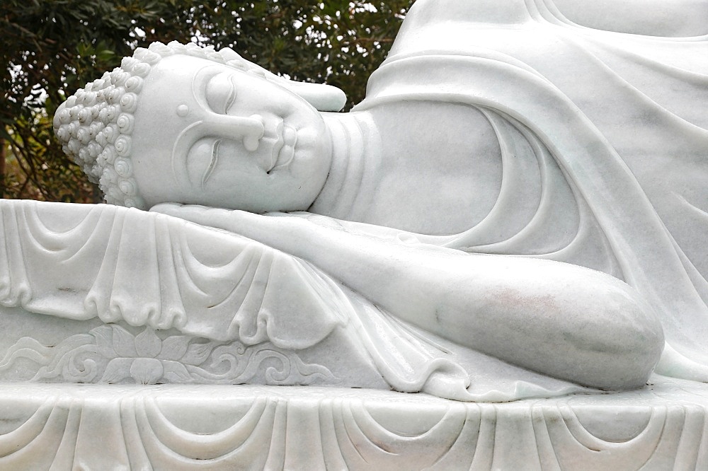 Truc Lam Phuong Nam Buddhist temple, statue of the final Nirvana, the Buddha entered into meditation and then passed away, Can Tho, Vietnam, Indochina, Southeast Asia, Asia