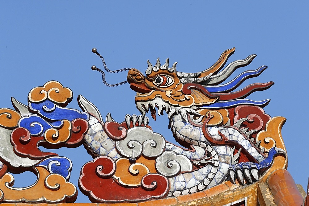 Roof detail with dragon, Tu Duc Royal Tomb complex, Hue, Vietnam, Indochina, Southeast Asia, Asia