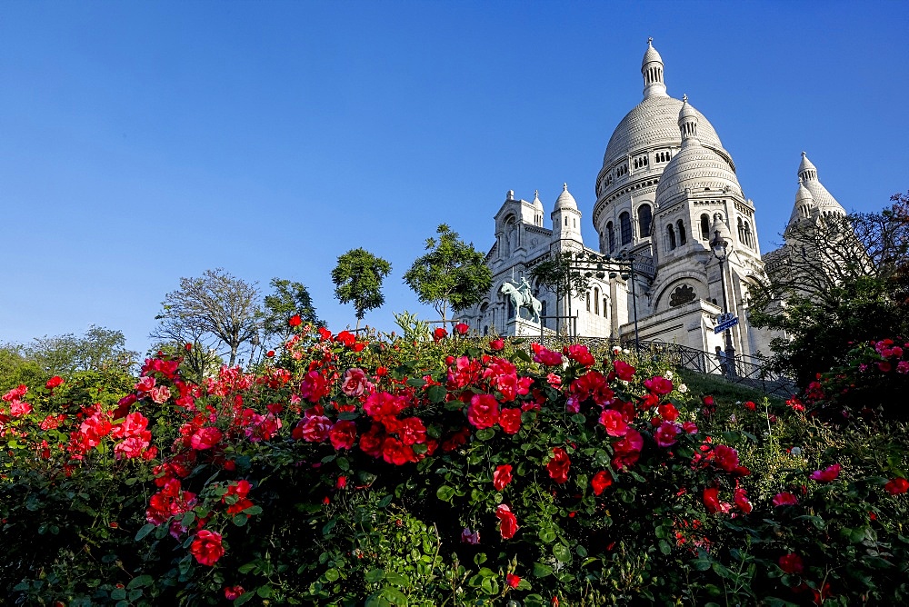 The Sacred Heart (Sacre Coeur) Basilica, Montmartre, Paris, France, Europe