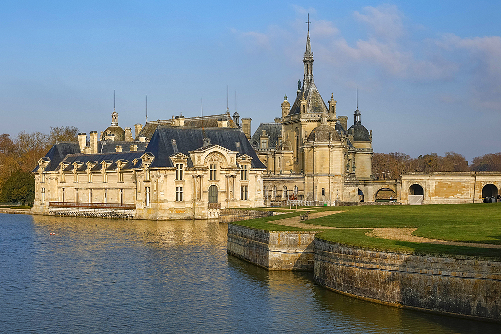 Chateau de Chantilly (Chantilly Castle), Conde Museum, Chantilly, Oise, France, Europe