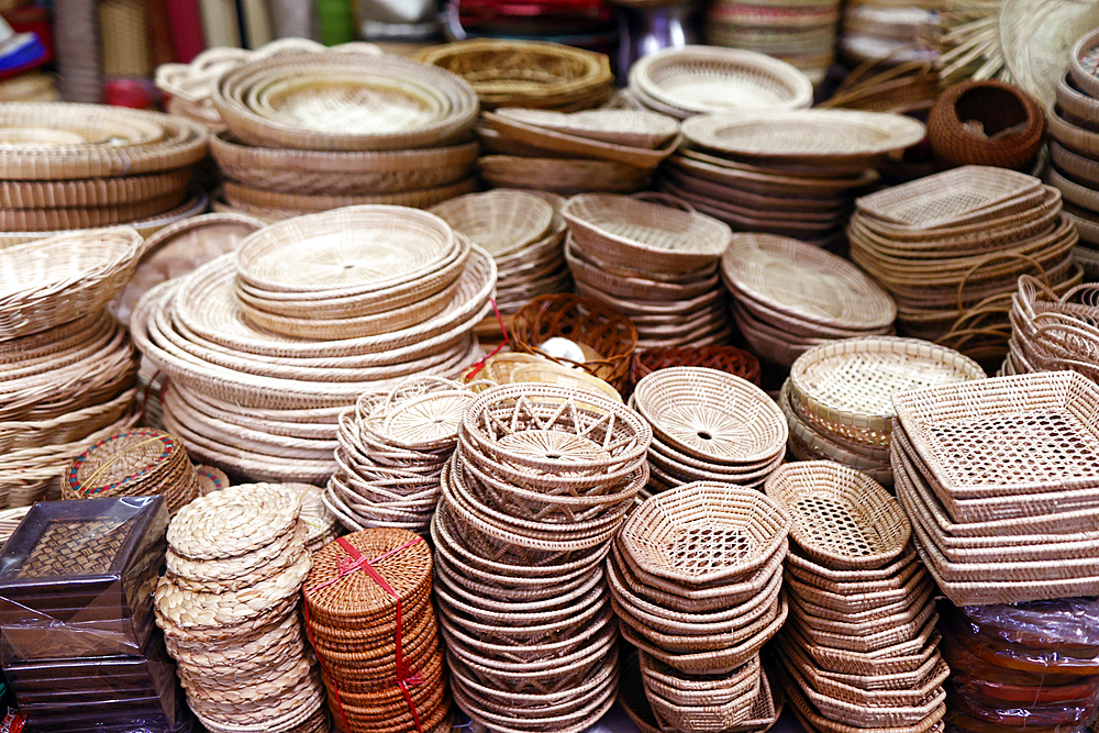 Souvenir shop, The Russian Market, Phnom Penh, Cambodia, Indochina, Southeast Asia, Asia