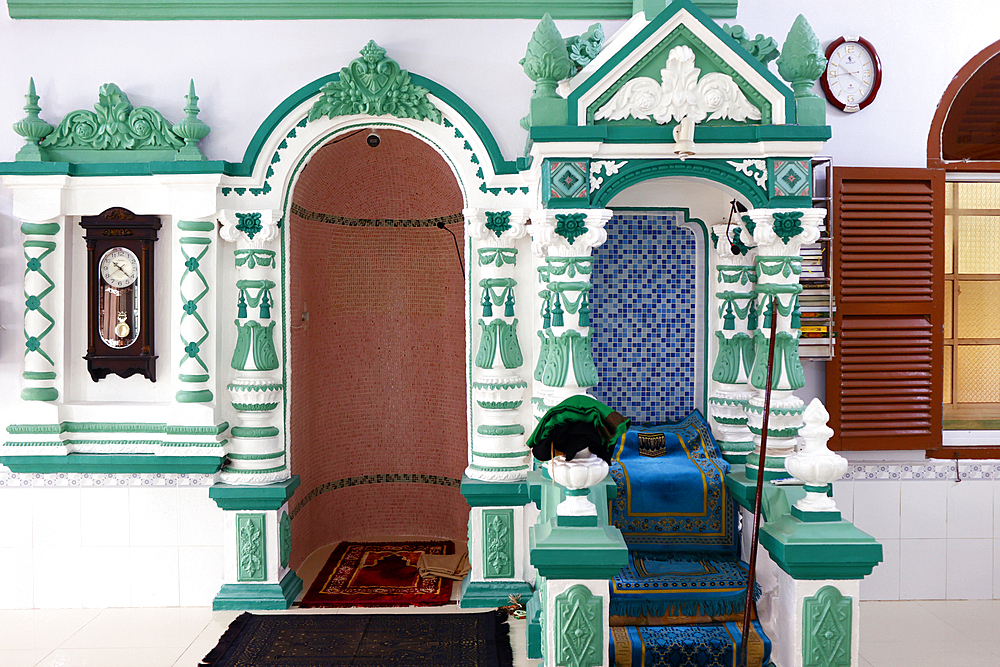 Prayer Hall with minbar and mihrab, Masjid Nia'mah Mosque, Chau Doc, Vietnam, Indochina, Southeast Asia, Asia