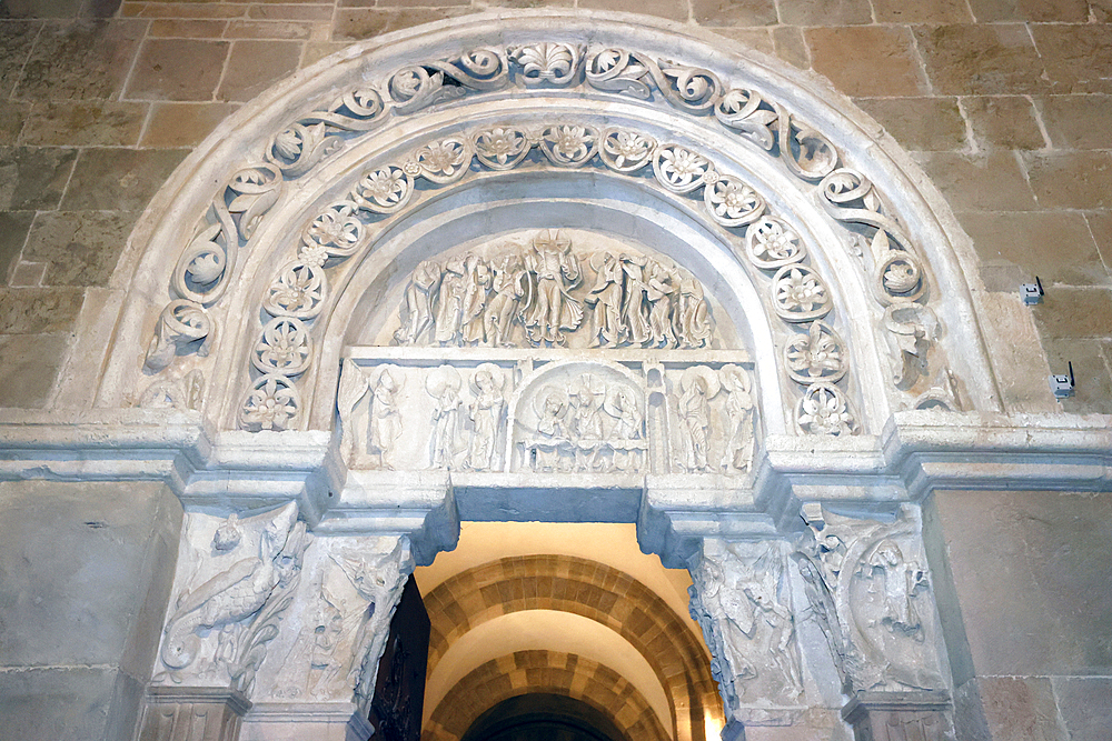 Narthex (porch) sculptures, 12th century Benedictine Abbey, UNESCO, Vezelay, Yonne, Burgundy, France