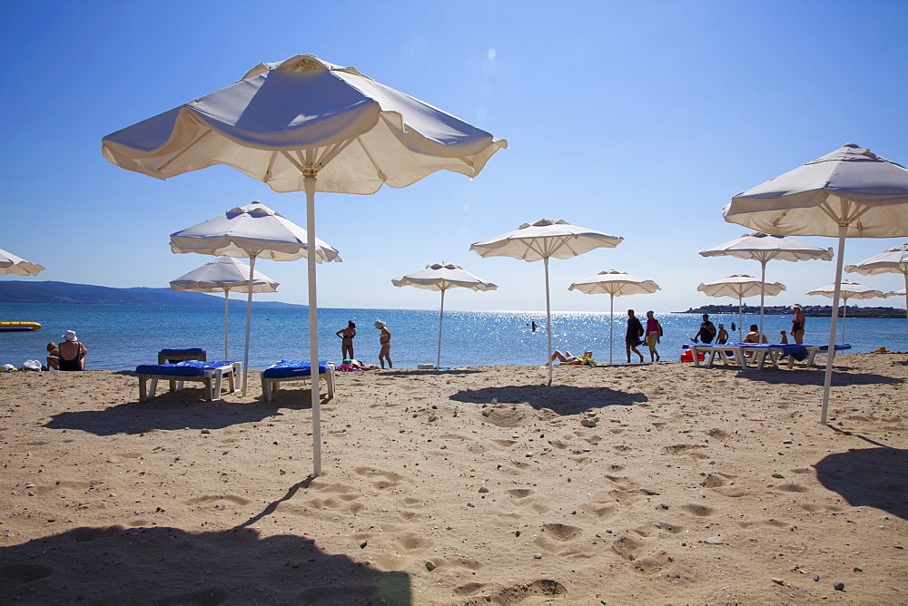 People enjoying the beach and sunshades, South Sunny Beach, Black Sea Coast, Bulgaria, Europe