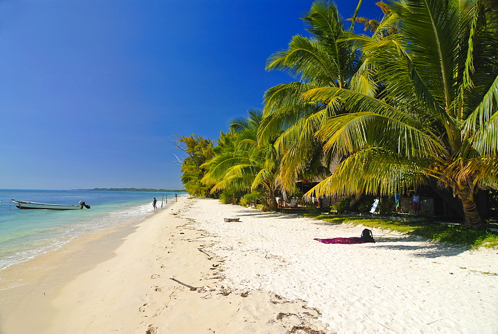 White sand beach at the Ile aux Nates (Nosy Nata), near Ile Sainte Marie, Madagascar, Indian Ocean, Africa