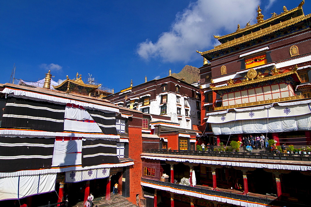 Tashilumpo monastery, Shigatse, Tibet Autonomous Region, China, Asia