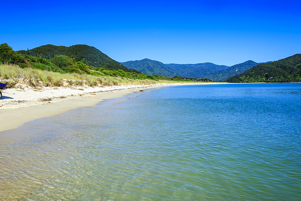 Long sandy beach, Abel Tasman National Park, South Island, New Zealand, Pacific