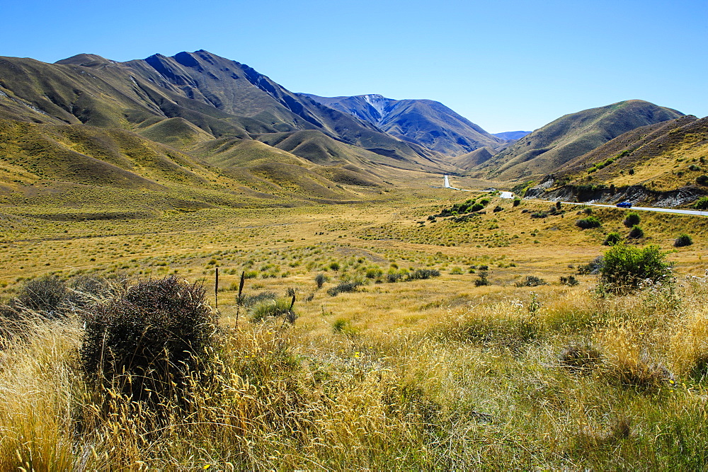 Beautiful scenery on the highway around the Lindis Pass, Otago, South Island, New Zealand, Pacific