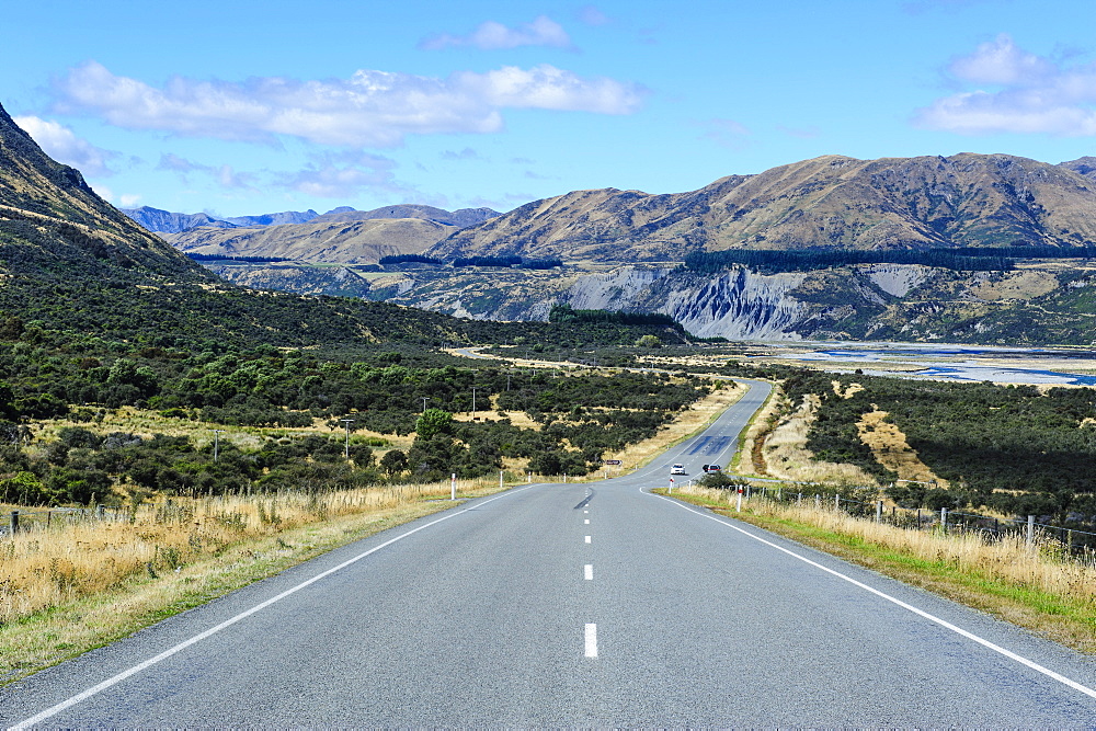 Road leading above the Lewis Pass, South Island, New Zealand, Pacific 