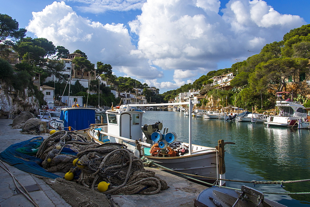 The beautiful little bay of Cala Figuera with little fishing boats, Mallorca, Balearic Islands, Spain, Mediterranean, Europe 