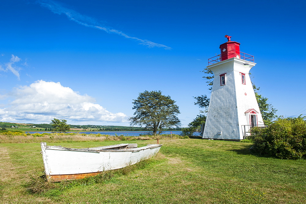 Little lighthouse in the harbour of Victoria, Prince Edward Island, Canada, North America