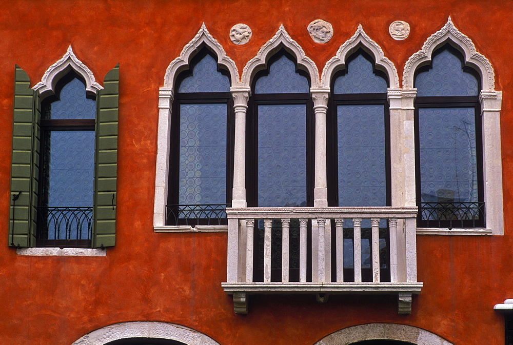 Detail of Venetian windows, Venice, Veneto, Italy, Europe