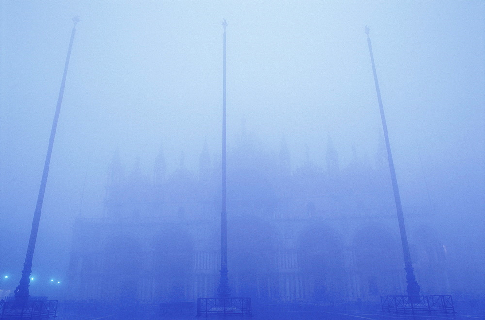 Basilica San Marco in the fog with blue tones, Piazza San Marco, Venice, UNESCO World Heritage Site, Veneto, Italy, Europe