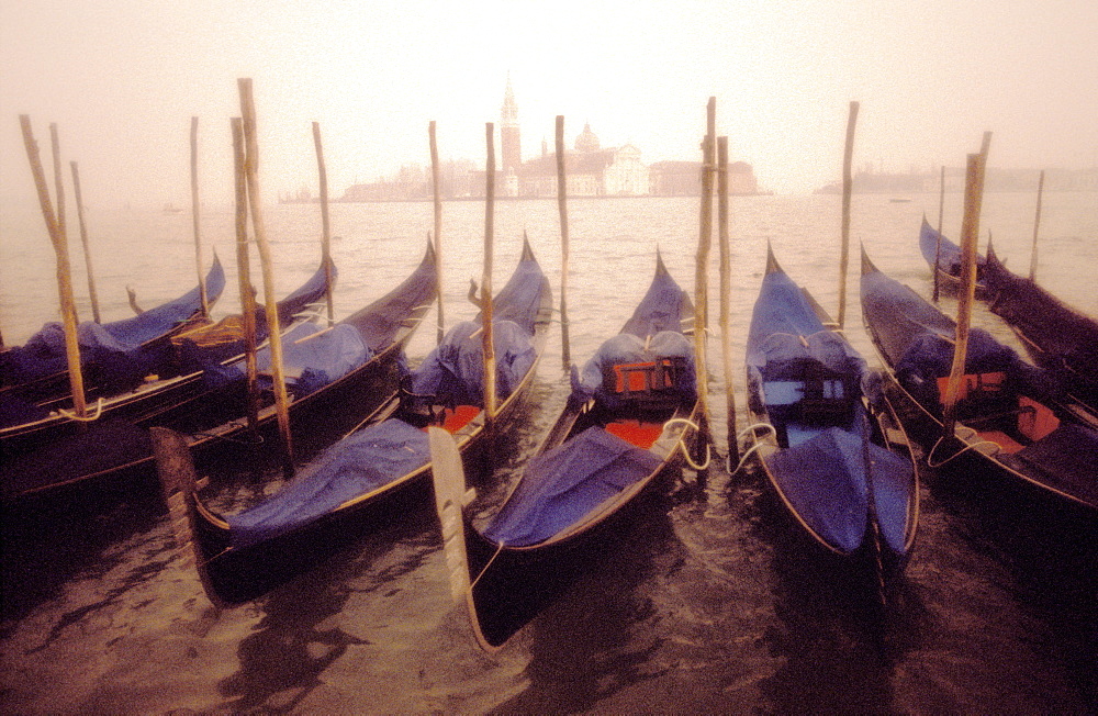 Gondolas and San Giorgio Maggiore, Venice, UNESCO World Heritage Site, Veneto, Italy, Europe