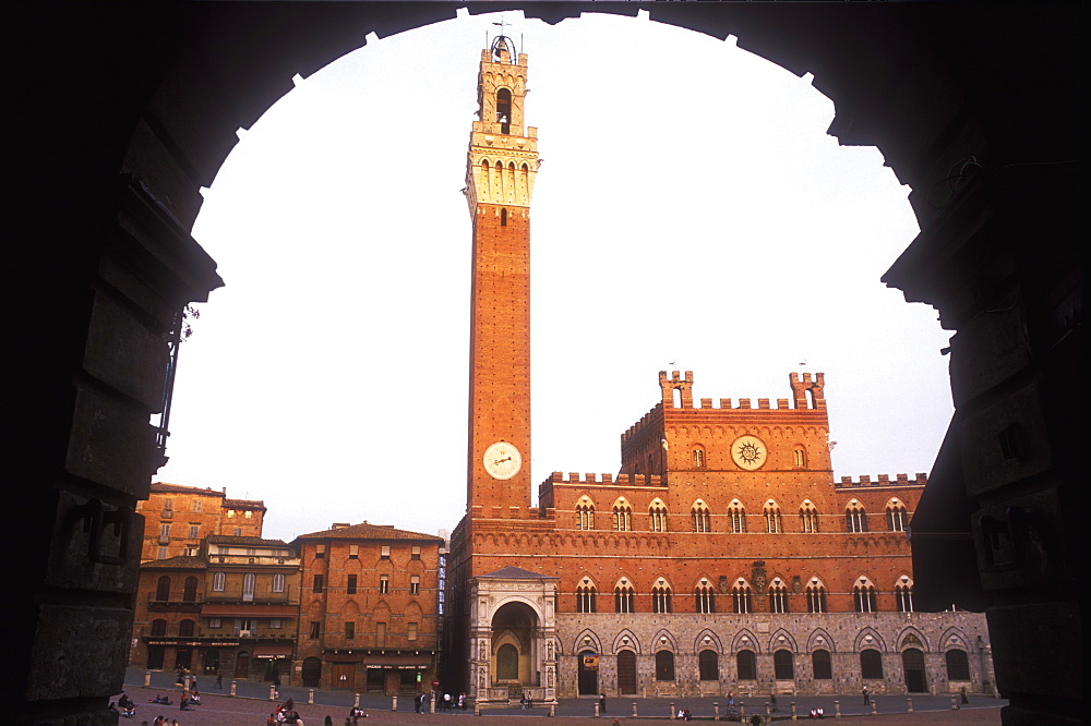 Palazzo Pubblico and Torre del Mangia, Piazza del Campo, Siena, UNESCO World Heritage Site, Tuscany, Italy, Europe