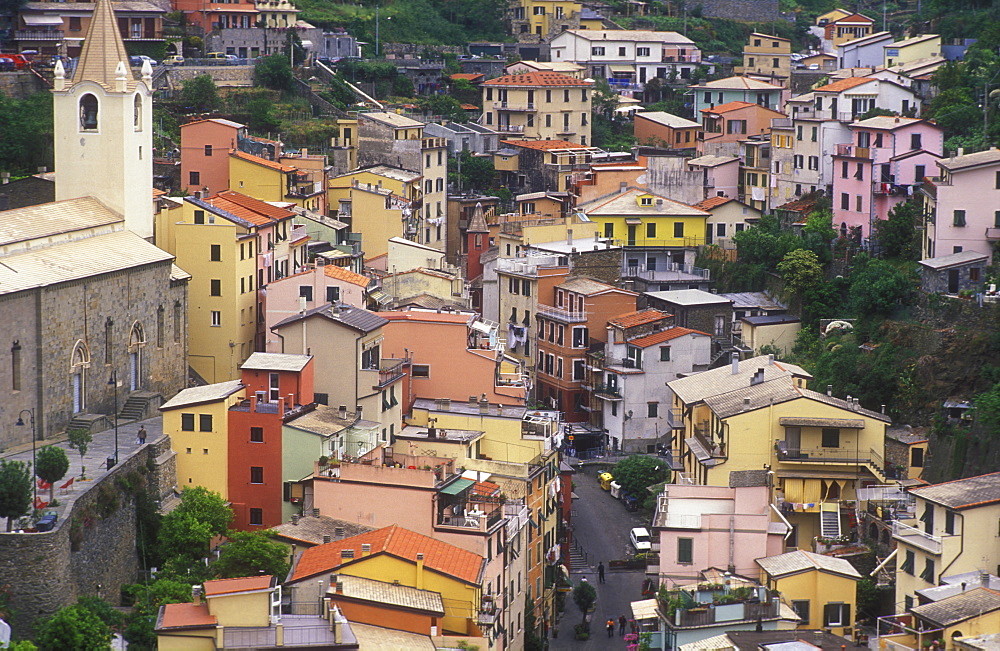 Fishing village of Riomaggiore with multicolored houses, Riomaggiore, Cinque Terre, UNESCO World Heritage Site, Liguria, Italy, Europe