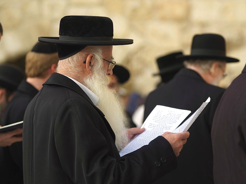 Western Wall (Wailing Wall) with worshipper, Jerusalem, Israel, Middle East