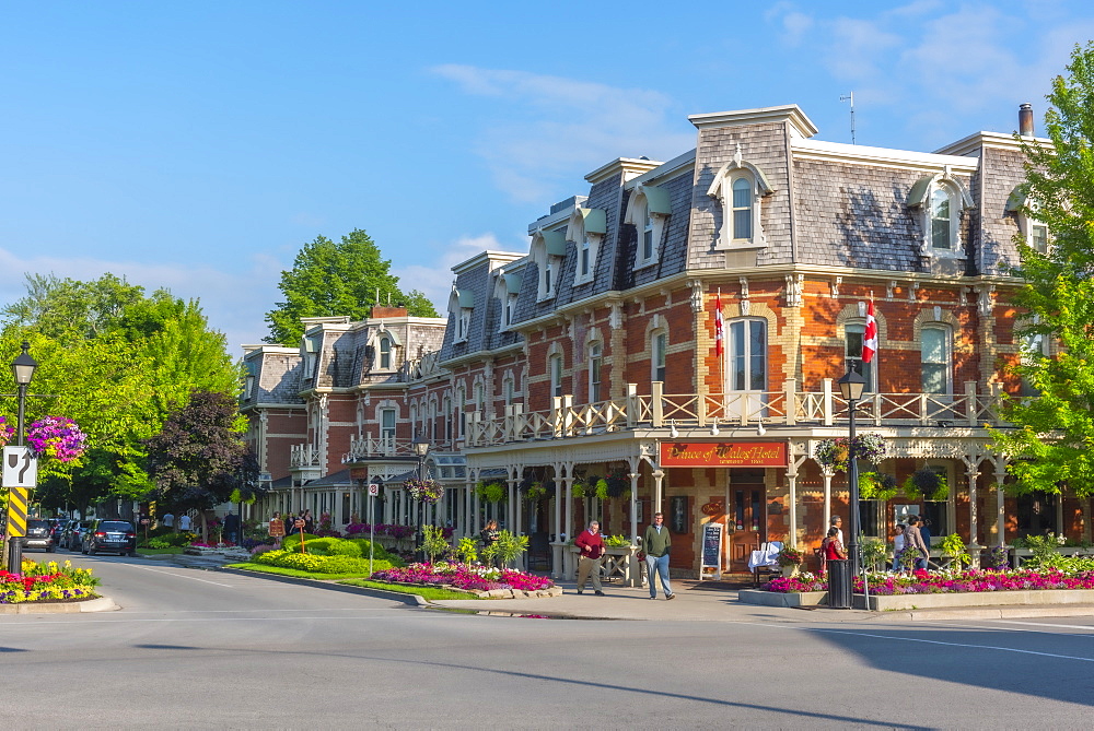 Corner of King Street and Queen Street, Prince of Wales Hotel, Niagara-on-the-Lake, Ontario, Canada, North America