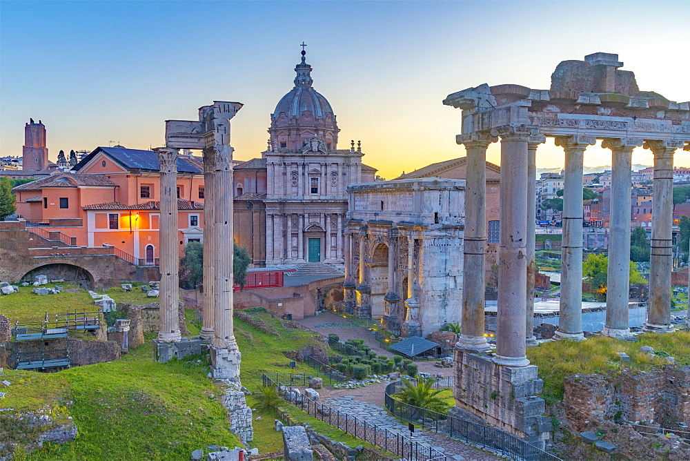 Church of Santi Luca e Martina and Septimius Severus Arch (Arco di Settimio Severo), Forum, UNESCO World Heritage Site, Rome, Lazio, Italy, Europe