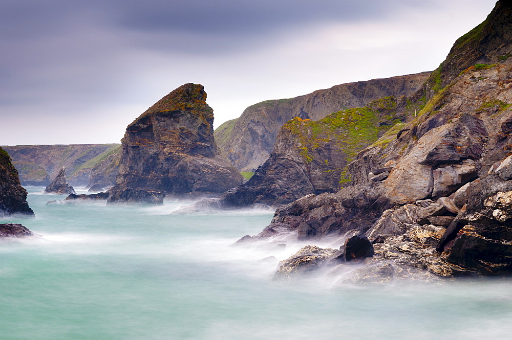 Bedruthan Steps and Carnewas, Cornwall, England, United Kingdom, Europe