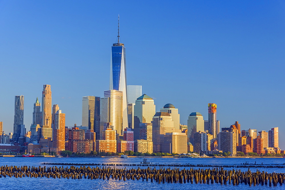 New York skyline, Manhattan, Lower Manhattan and World Trade Center, Freedom Tower across Hudson River, New York State, United States of America, North America