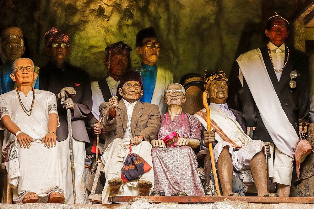 Effigies of dead people (Tau Tau) buried at Londa caves, near Rantepao city, Londa, Rantepao, Toraja, South Sulawesi, Indonesia, Southeast Asia, Asia