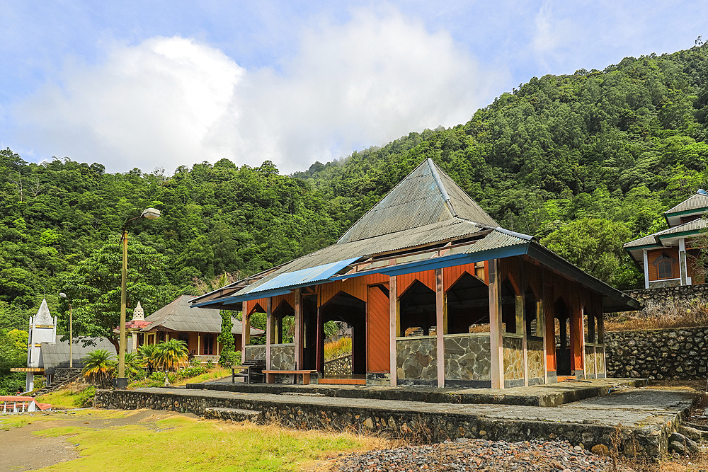 Pavilion at this volcanic tourist park with a peace tower, worship houses of five religions and steamy fumaroles, Bukit Kasih, Minahasa, North Sulawesi, Indonesia, Southeast Asia, Asia