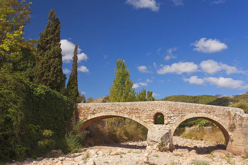 Pont Roma (Roman Bridge), Pollensa, Majorca, Balearic Islands, Spain, Europe