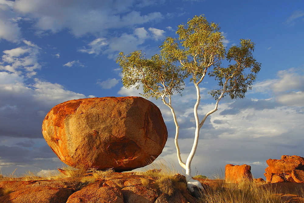 The Devils Marbles (Karlu Karlu), Northern Territory, Australia