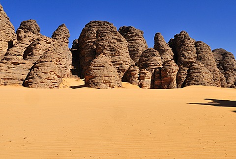 Sandstone rock formation at Tikobaouine, Tassili n'Ajjer National Park, Unesco World Heritage Site, Wilaya Illizi, Algeria, Sahara, North Africa